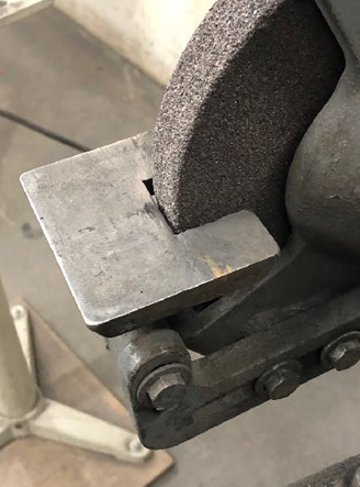 File:Bench grinder safer tool rest.png