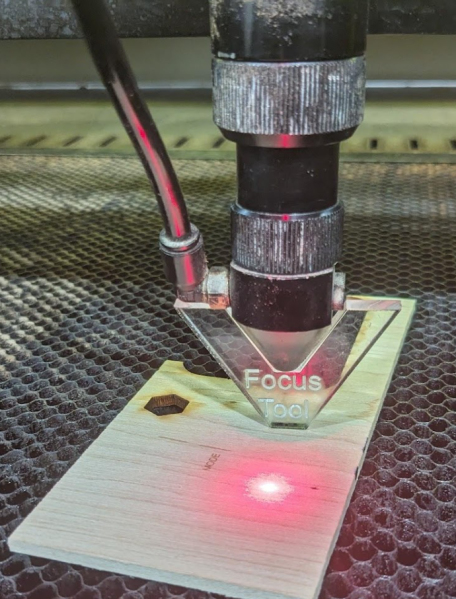File:Blackcat lasercutter focusing.png