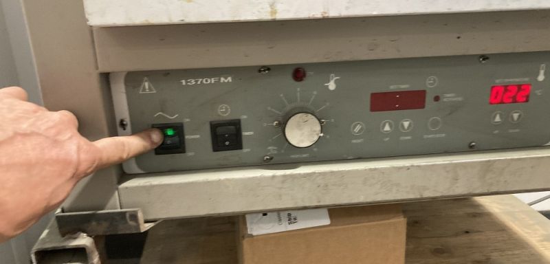 File:Tut3 Bracket nofrills oven power.jpg