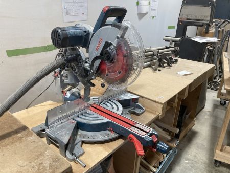 Miter saw live