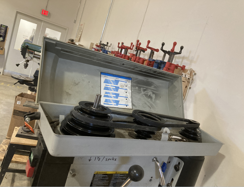 File:Drill press delta big pulleys.png