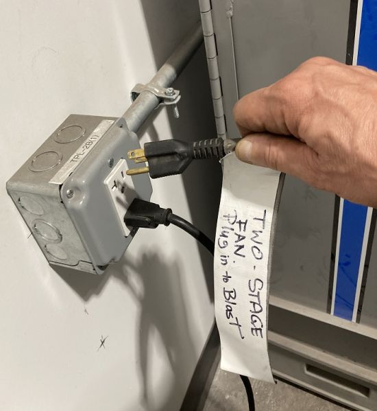 File:Tut3 Bracket nofrills blaster DC.jpg