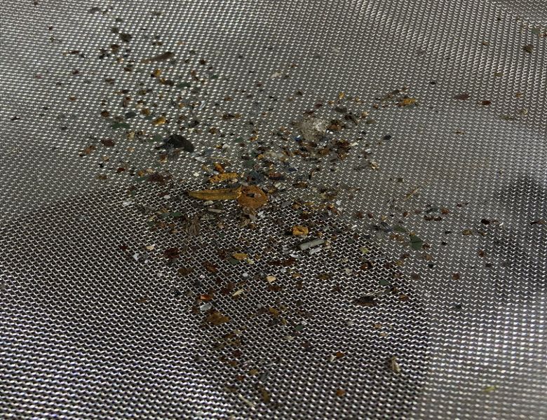 File:Sandblaster sifted residue.jpg