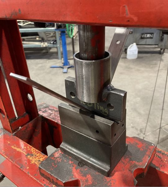 File:Tut3 Bracket nofrills bending.jpg