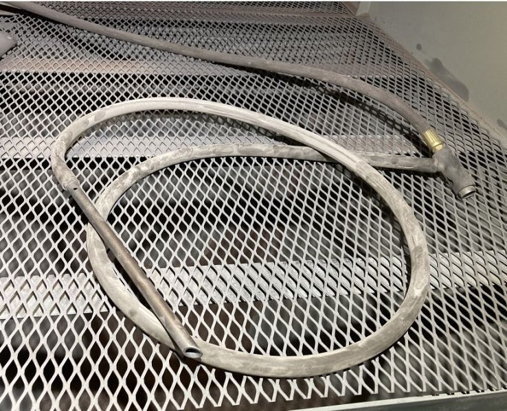 File:Sandblaster gun with dip tube.jpg